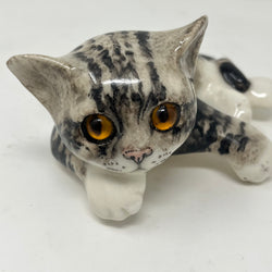 Winstanley Tabby Cat Hanging Paw - Size 2