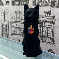 8cm Original Lucky Cat with Norway Flag Charm