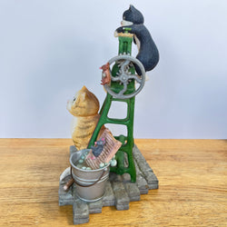 Vintage Laundry Day Comic & Curious Cats A7173
