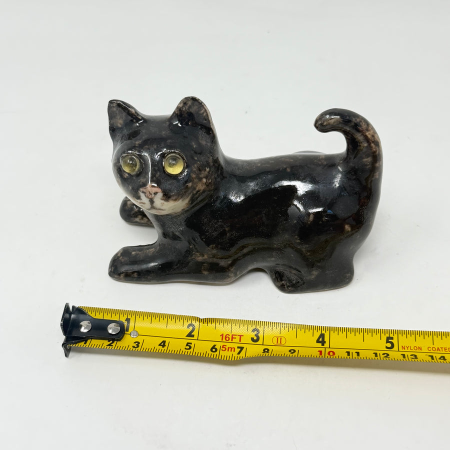 Winstanley Black & White Cat Laying - Size 1