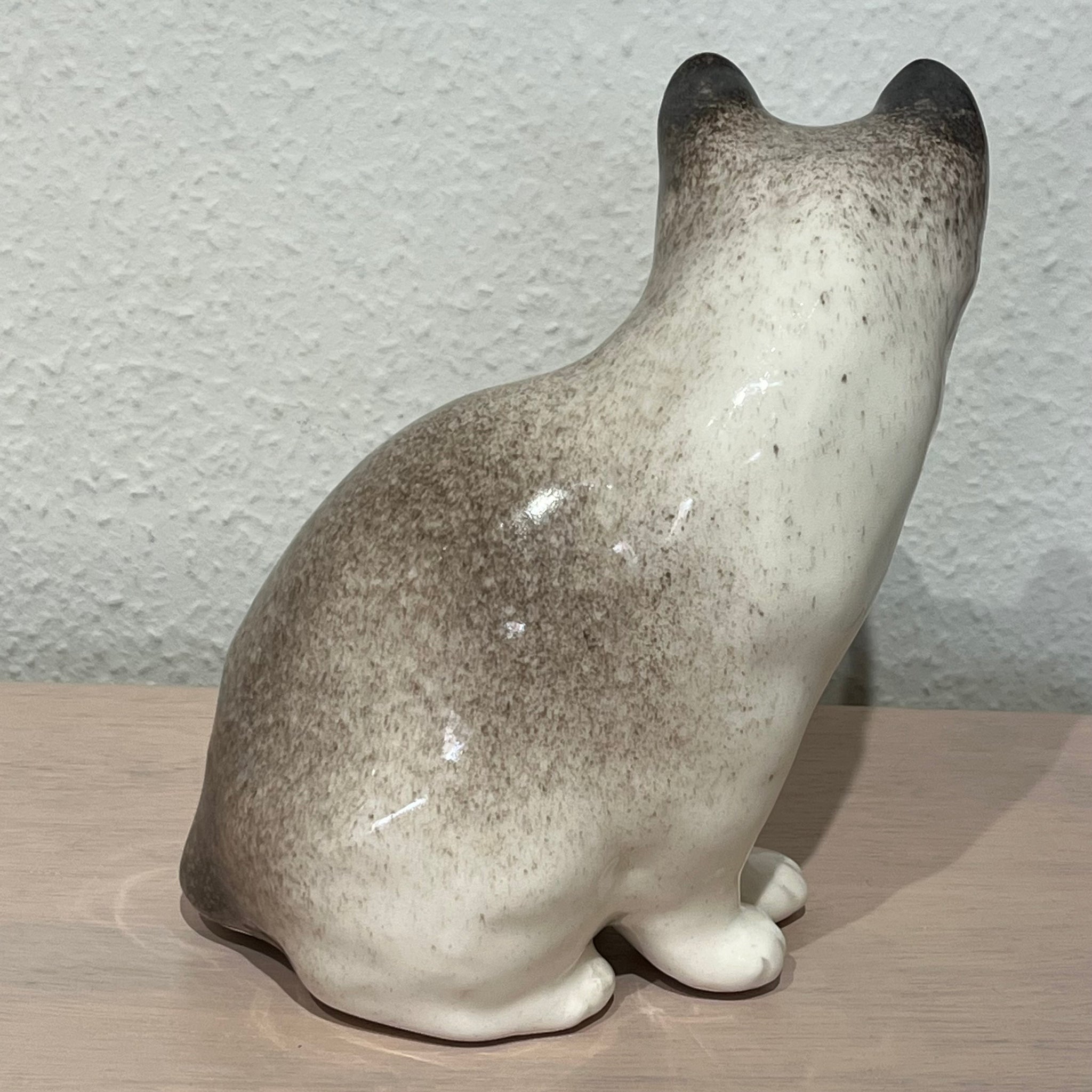 Siamese Winstanley Cat - Size 3