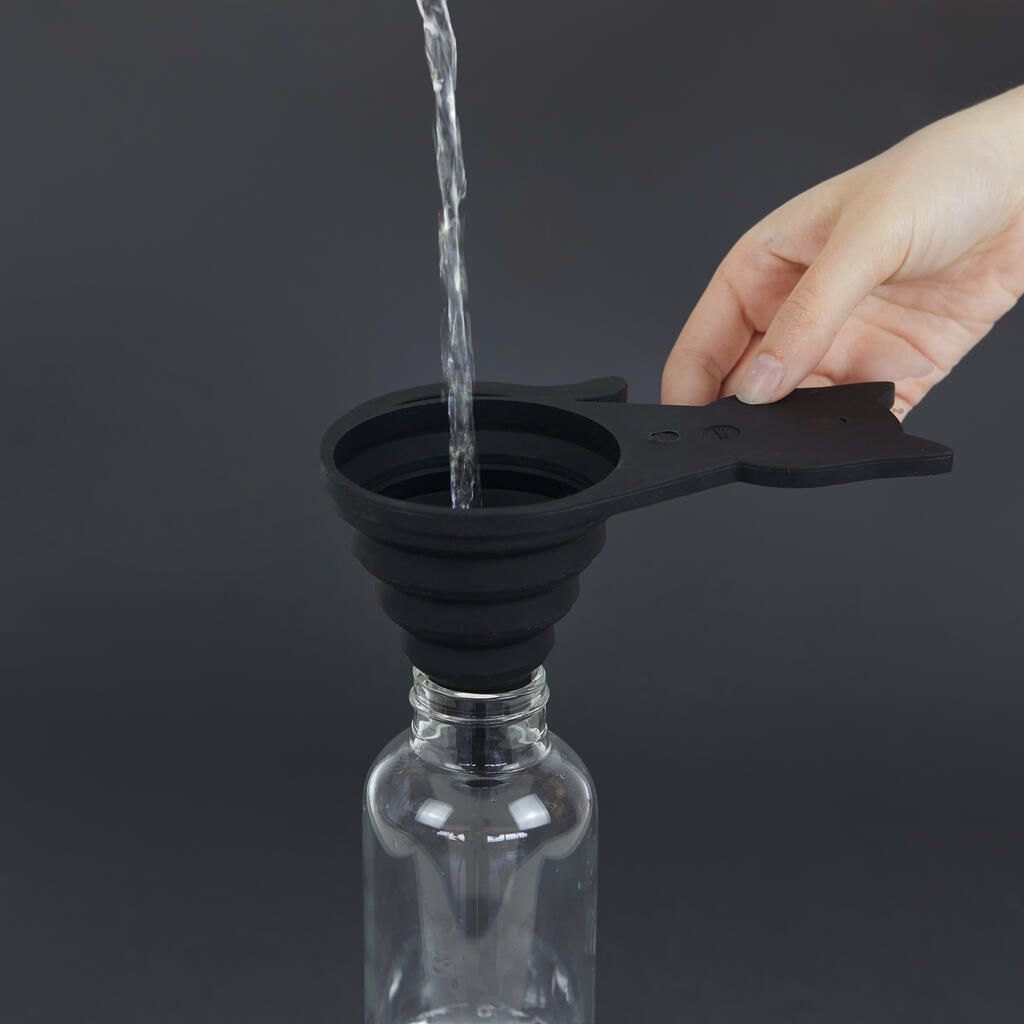Black Cat Magnetic Funnel
