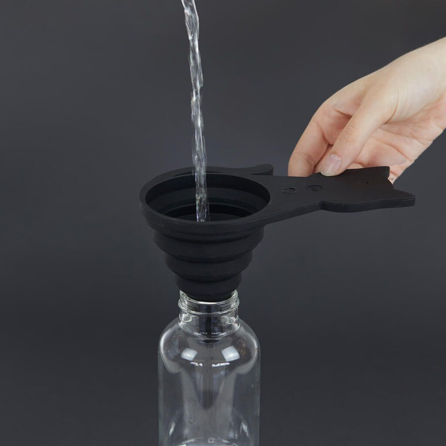 Black Cat Magnetic Funnel