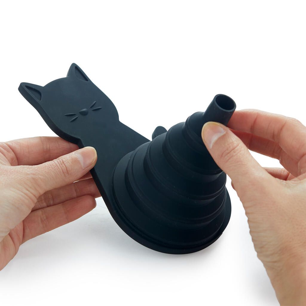 Black Cat Magnetic Funnel