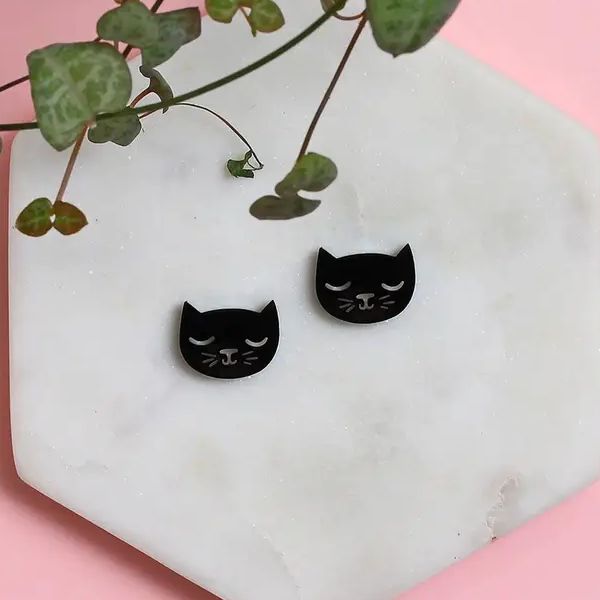 Black Cat Face Earstuds