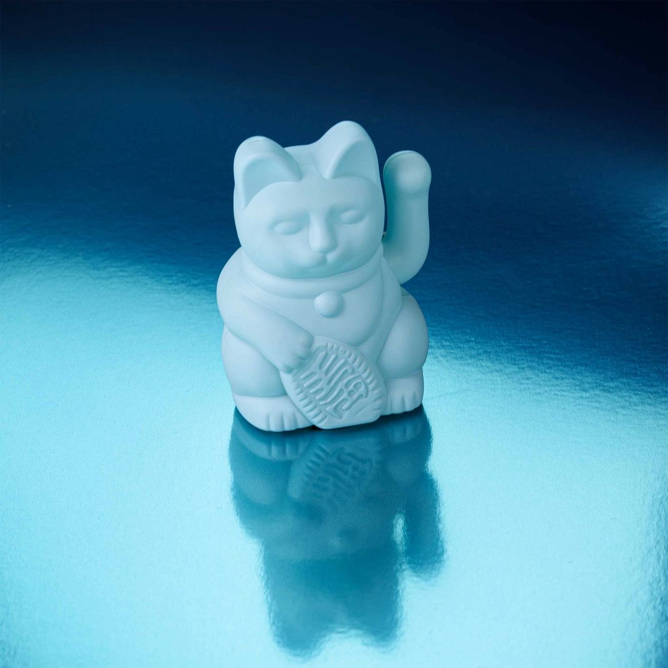 Maneki Neko Solar Cat by Donkey LIGHT BLUE