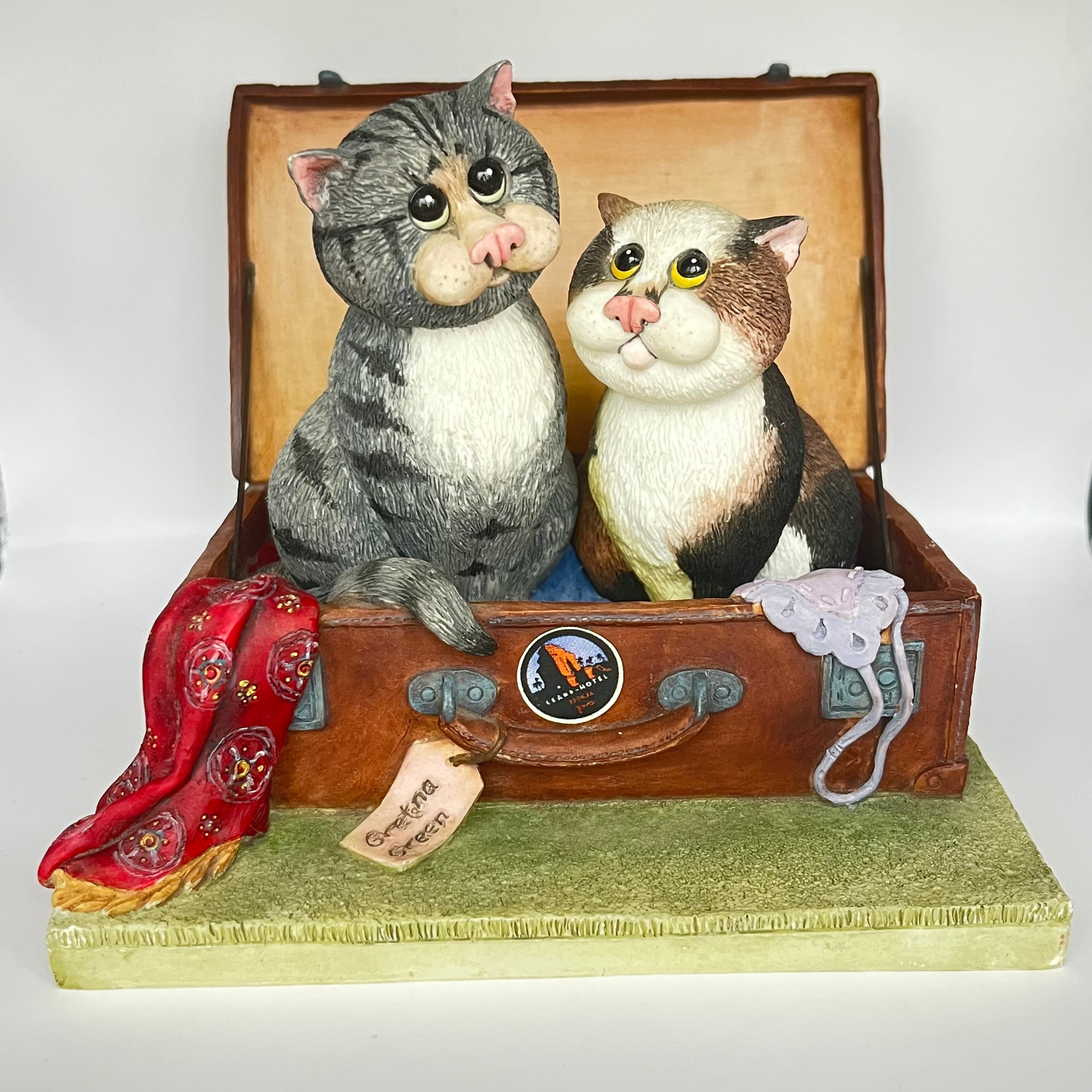 Vintage Runaway Romance Comic & Curious Cats A3085