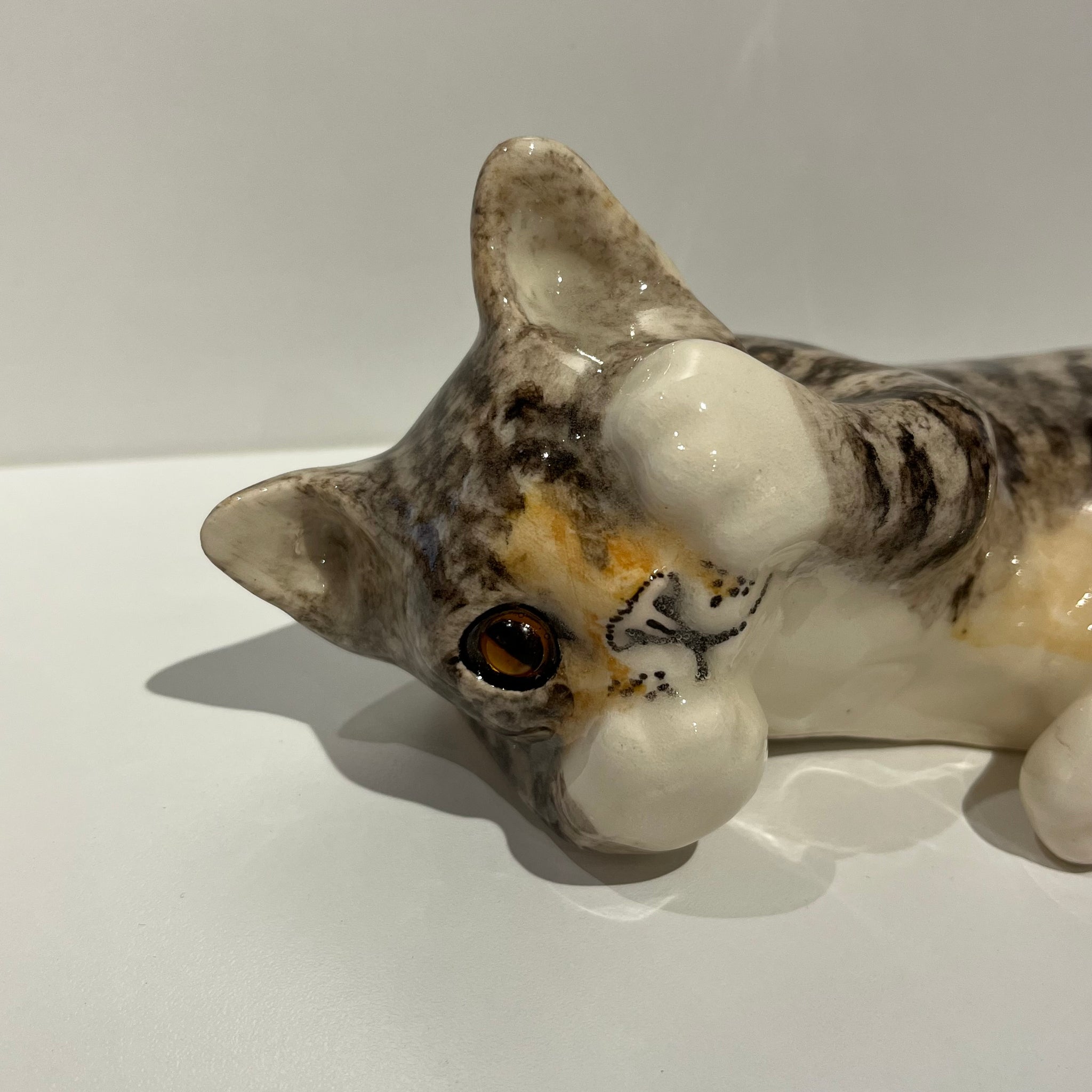 Tabby & White Winstanley Cat - Size 3