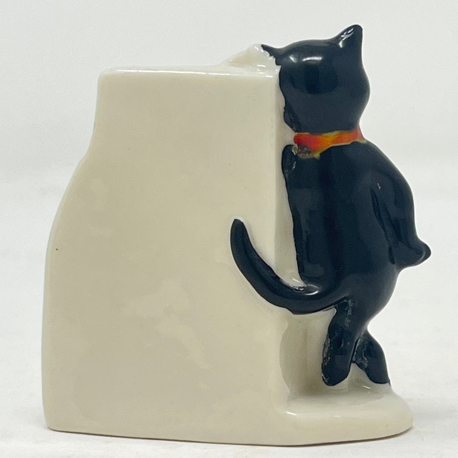 Rare Antique Arcadian Crested China Lucky Black Cat – Model #4 – Hastings Crest