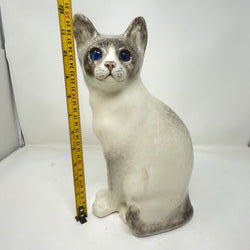 Winstanley Grey and White Cat Sitting - Size 6