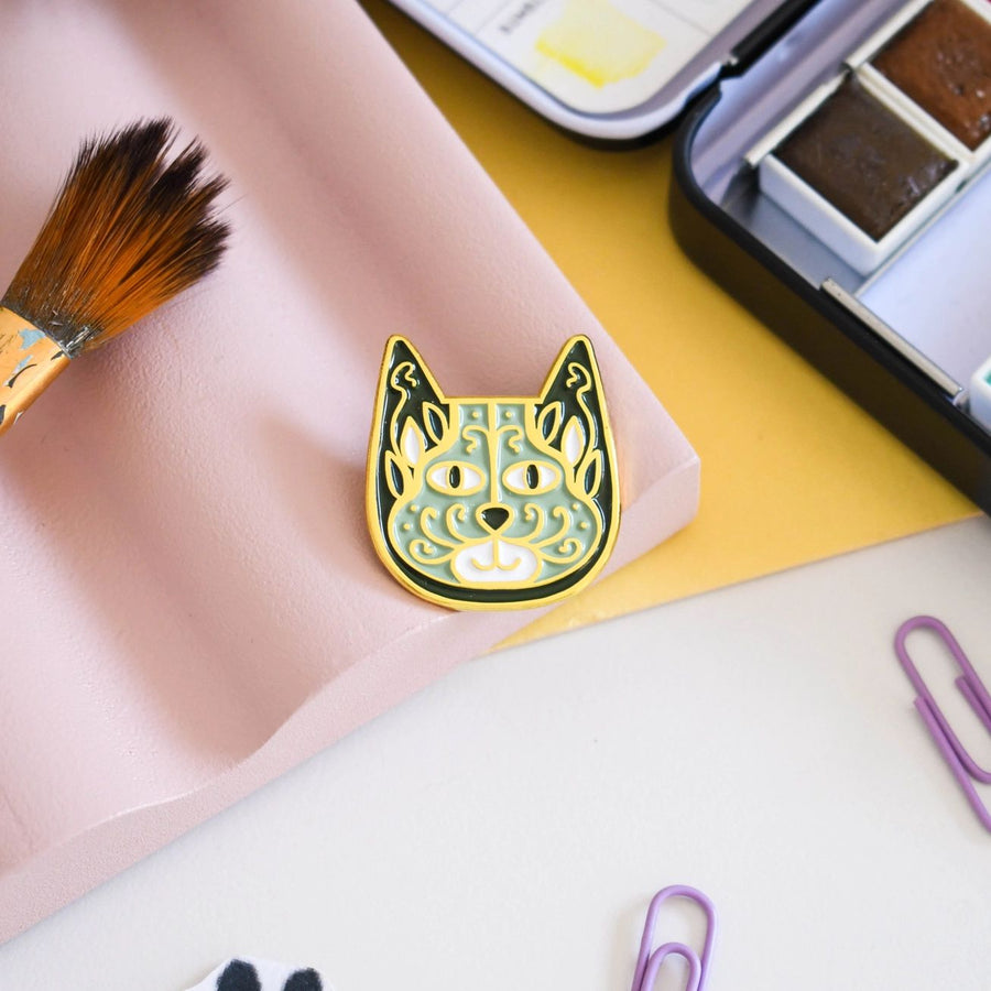 Cart Nouveau Artist Pin