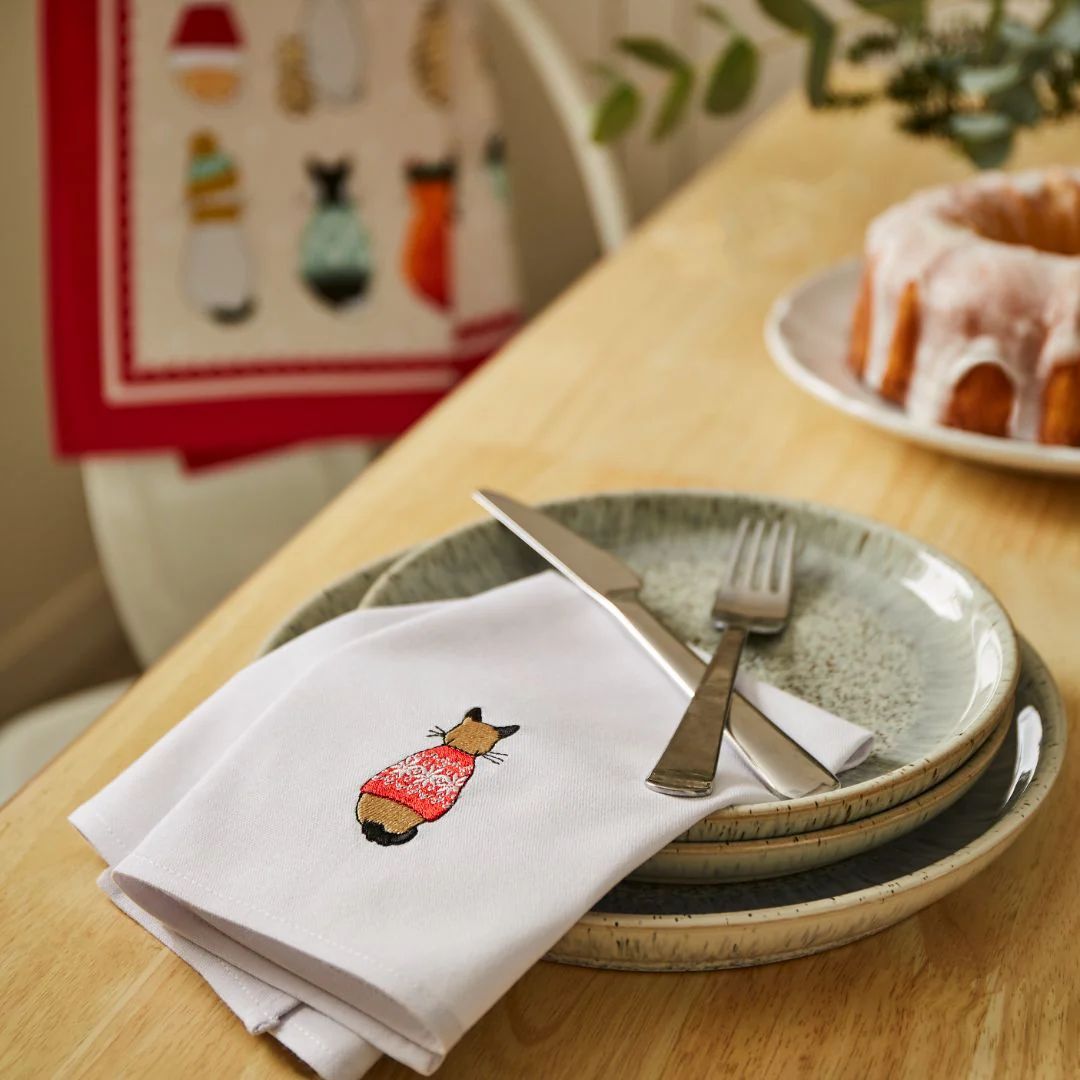 Cats in Waiting Festive Cotton Napkins 2-pack