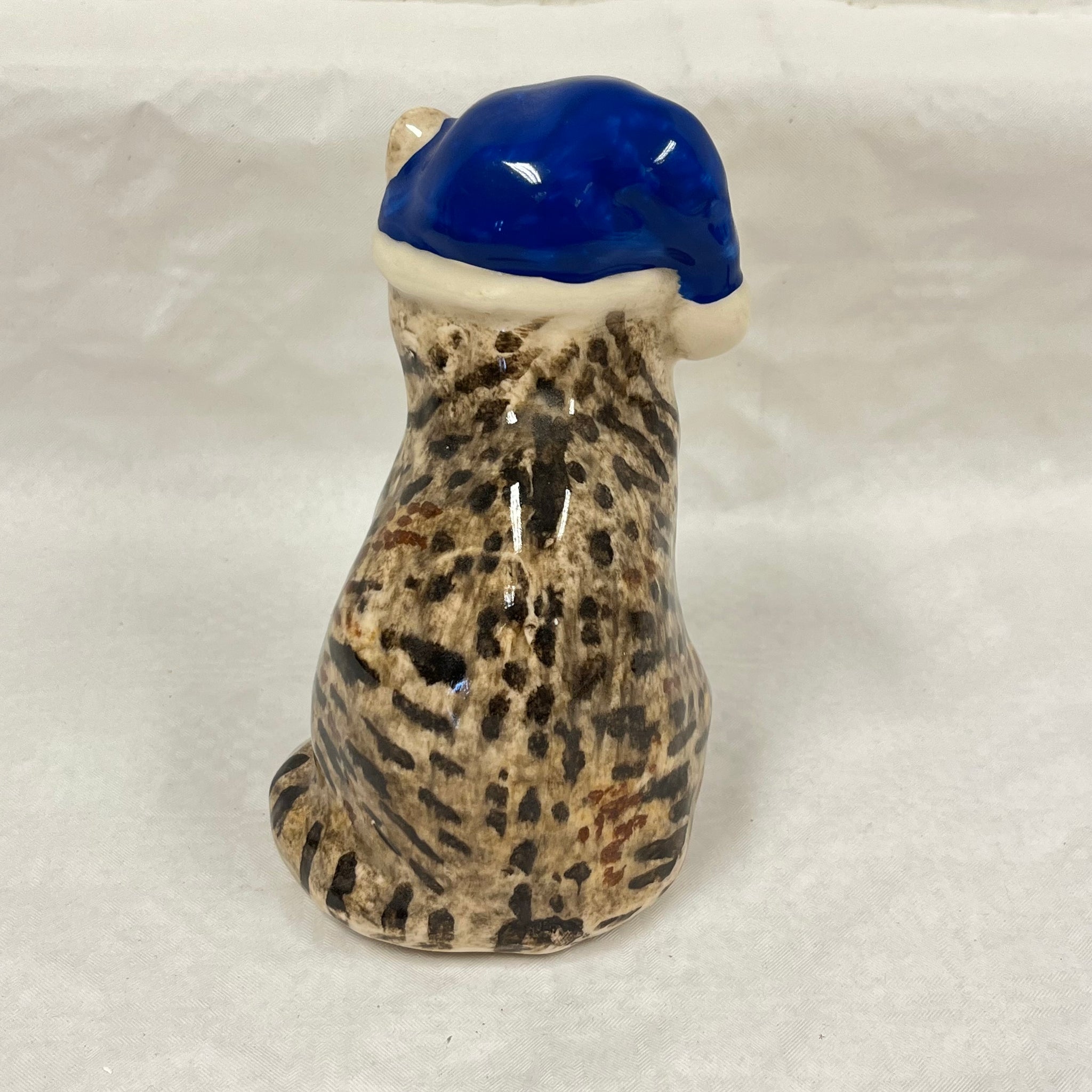 Winstanley Tabby & White Blue Santa Hat Cat - Size 2