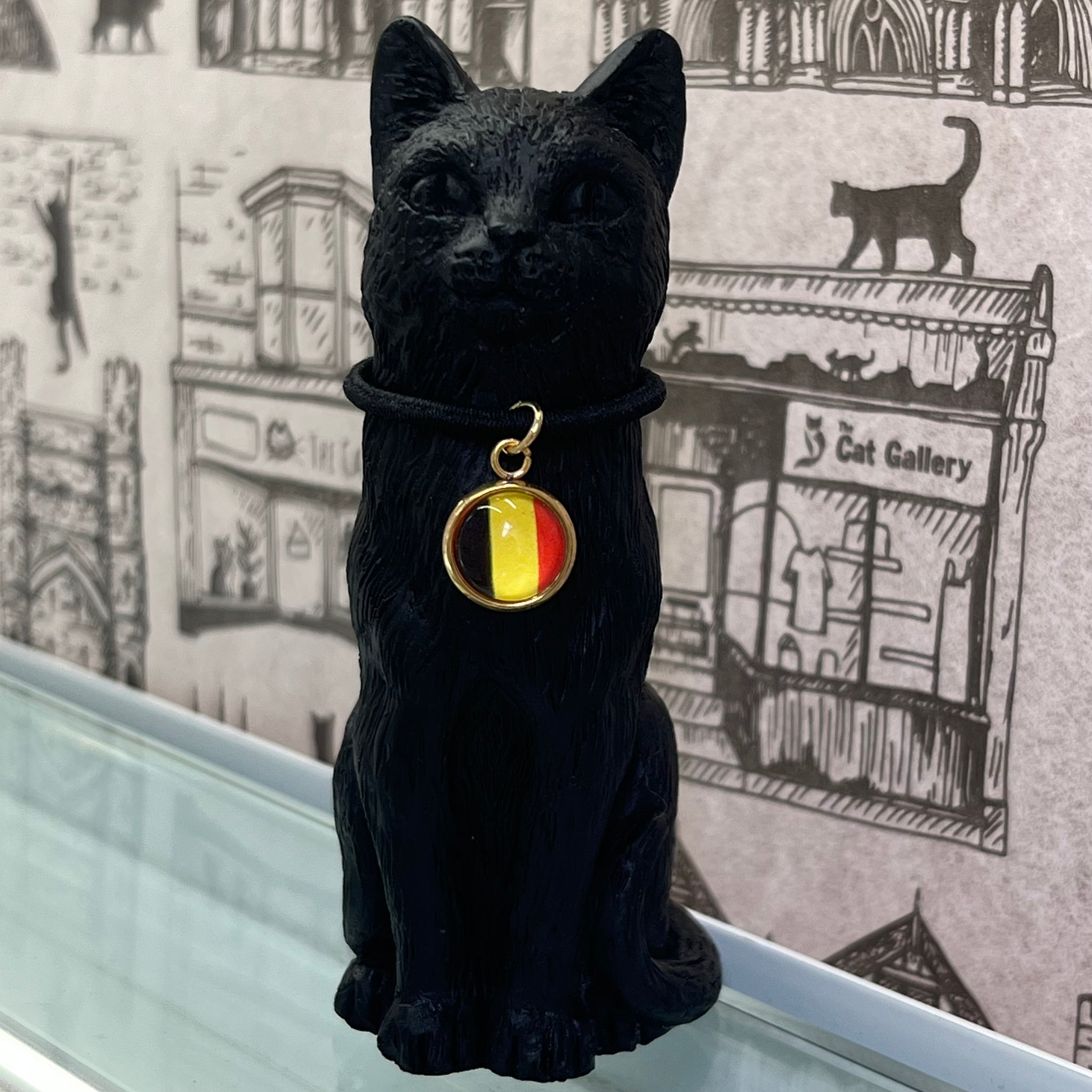 8cm Original Lucky Cat with Belgium Flag Charm