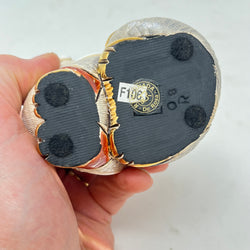 De Rosa Rinconada Hand-Sculpted Ceramic Sitting Cat Figurine – Gold & Platinum Accents