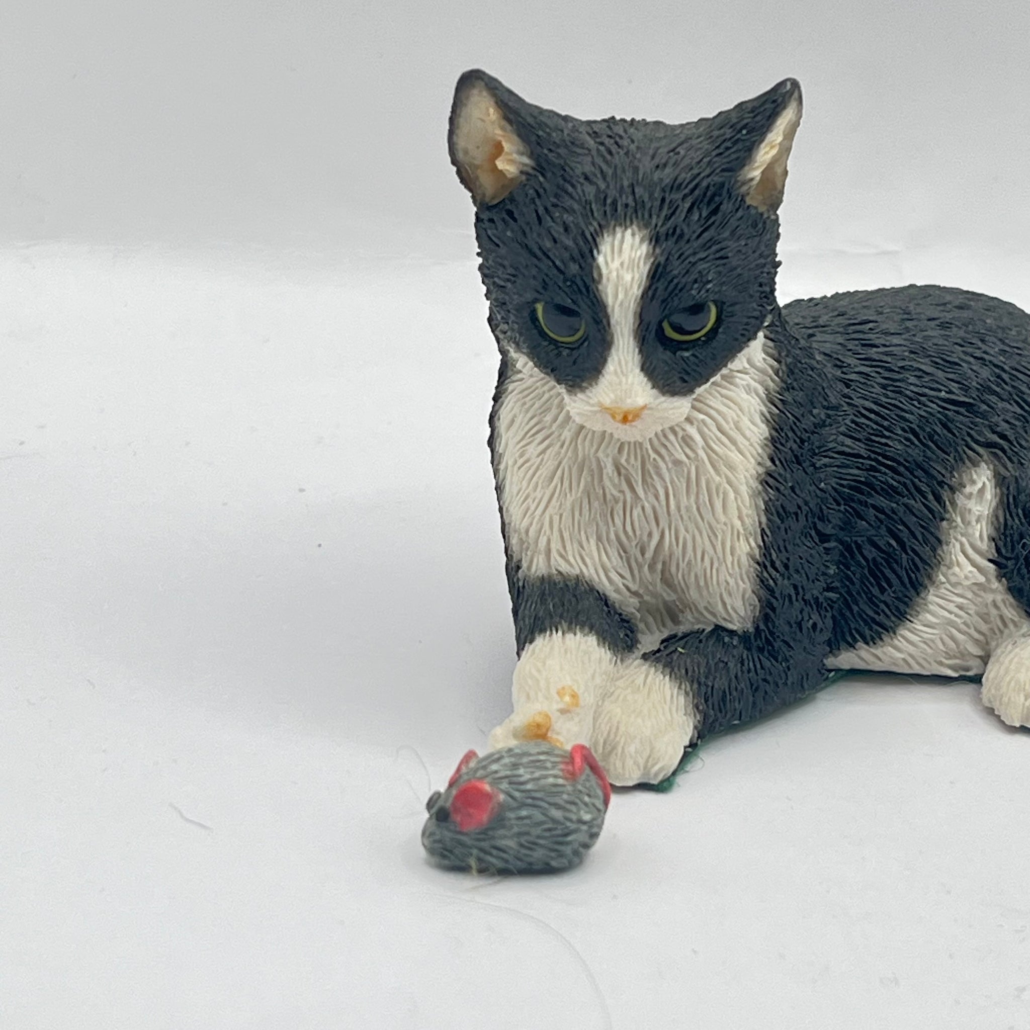 Vintage Sherratt & Simpson Black & White Cat With Mouse