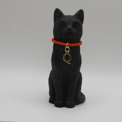 8cm Original Lucky Cat with Initial Q Charm
