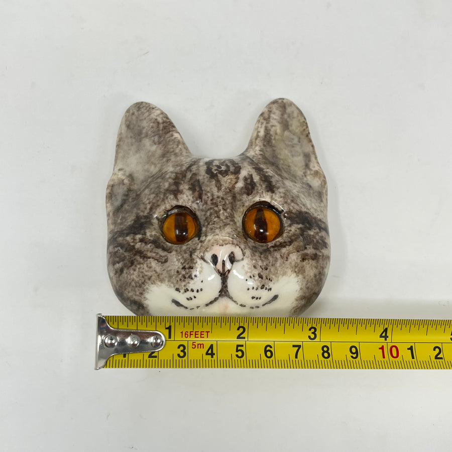 Winstanley Cat Tabby & White Wall Plaque - Size 1