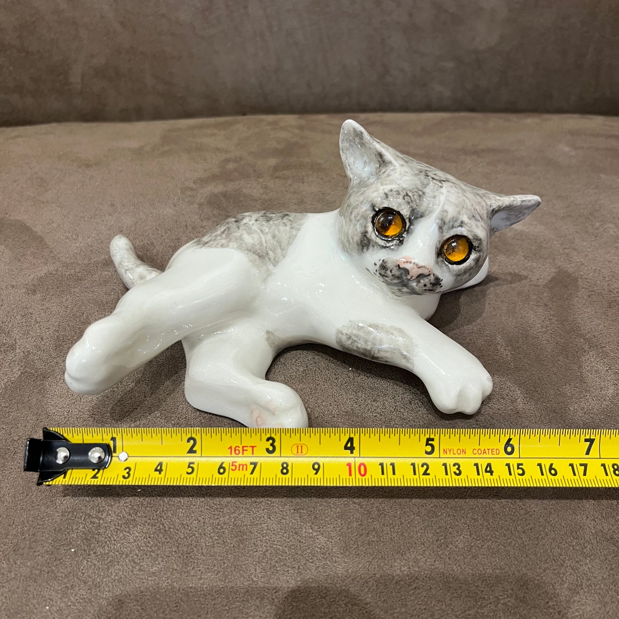 Winstanley Grey & White Size 2