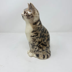 Winstanley Tabby & White - Size 3