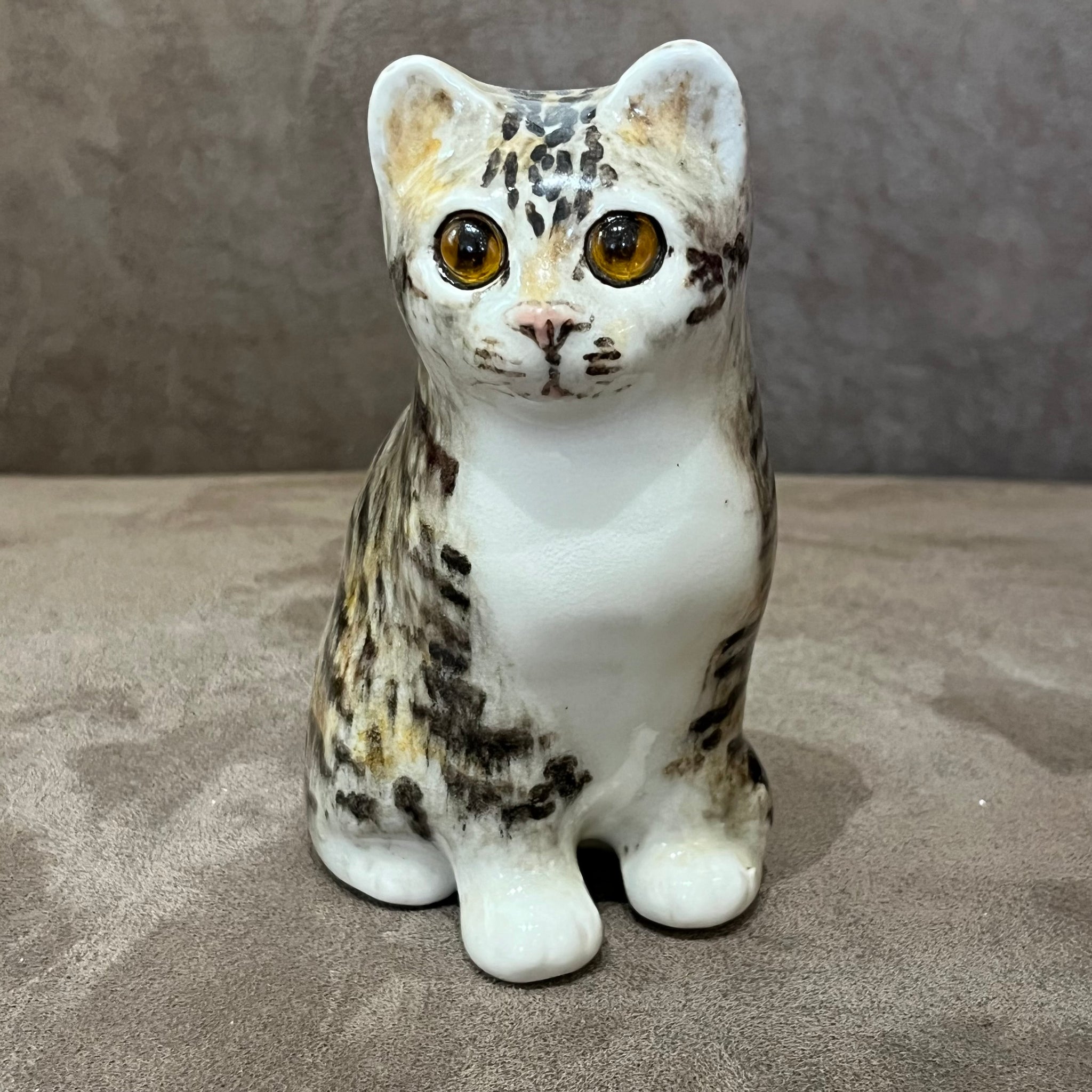 Winstanley Tabby Cat Sitting Size 2