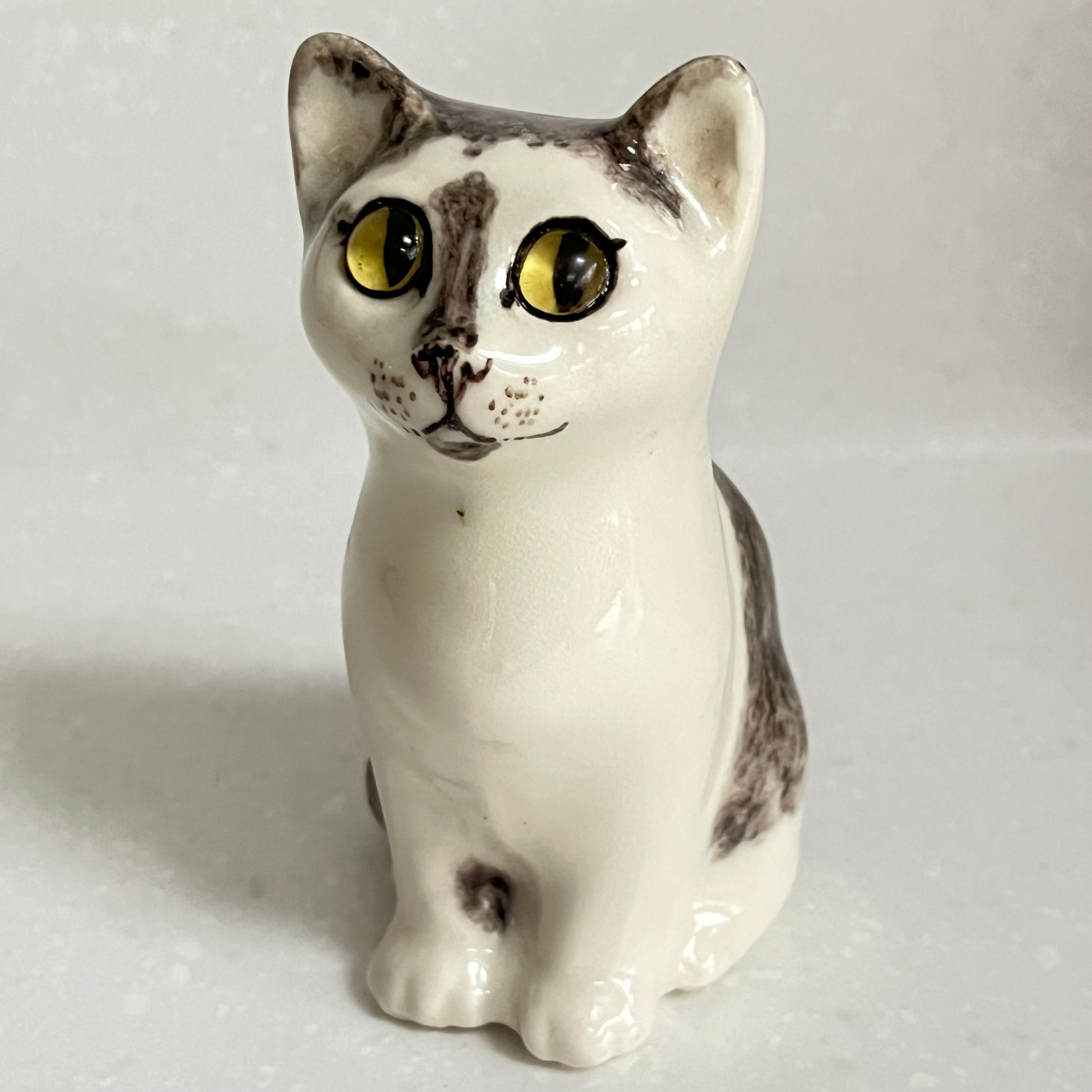 Winstanley Grey and White Kitten - Size 1