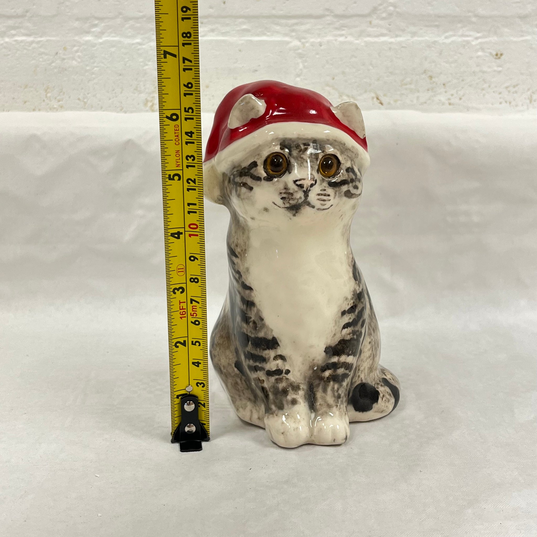 Winstanley Tabby & White Red Santa Hat Cat - Size 2
