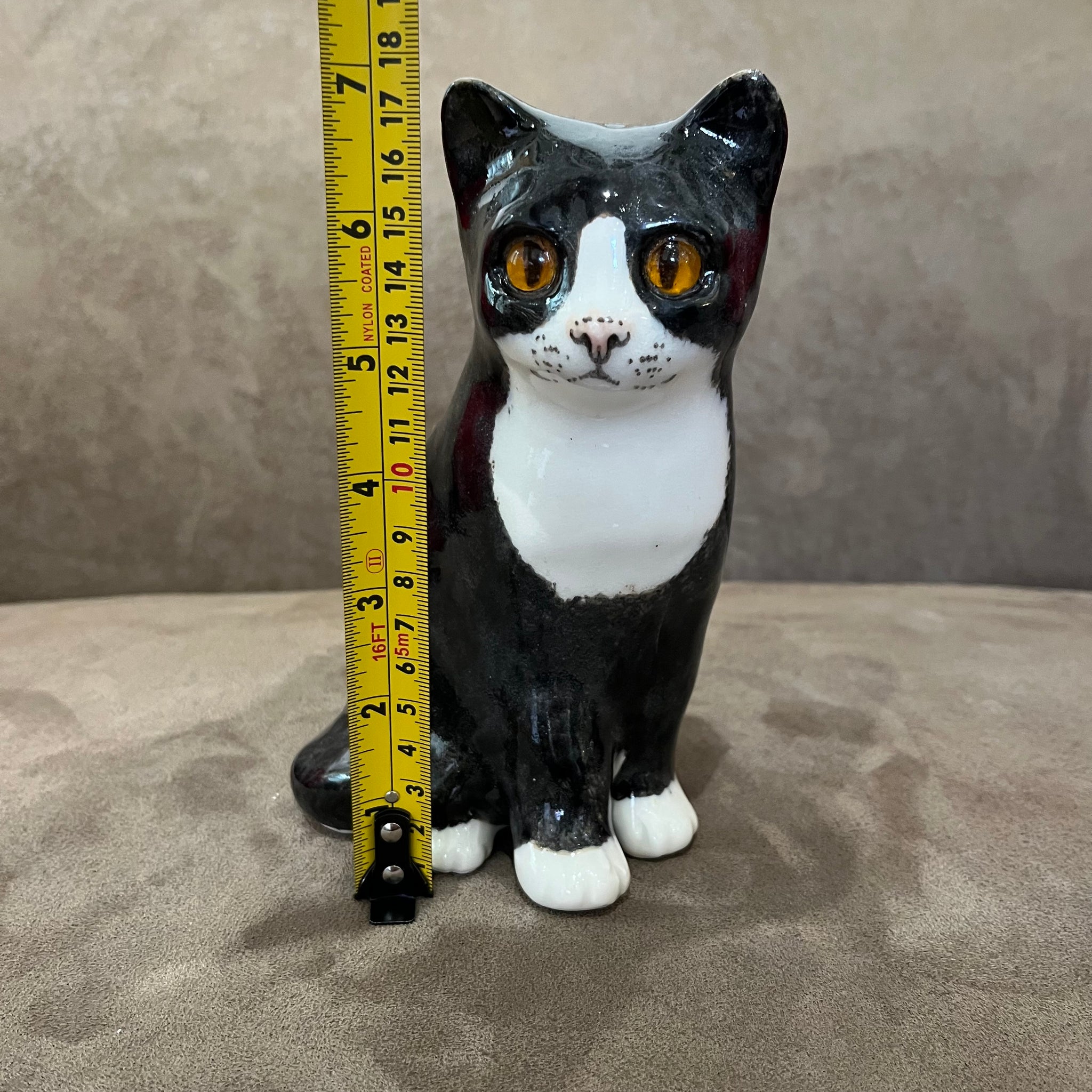 Winstanley Black & White Size 2