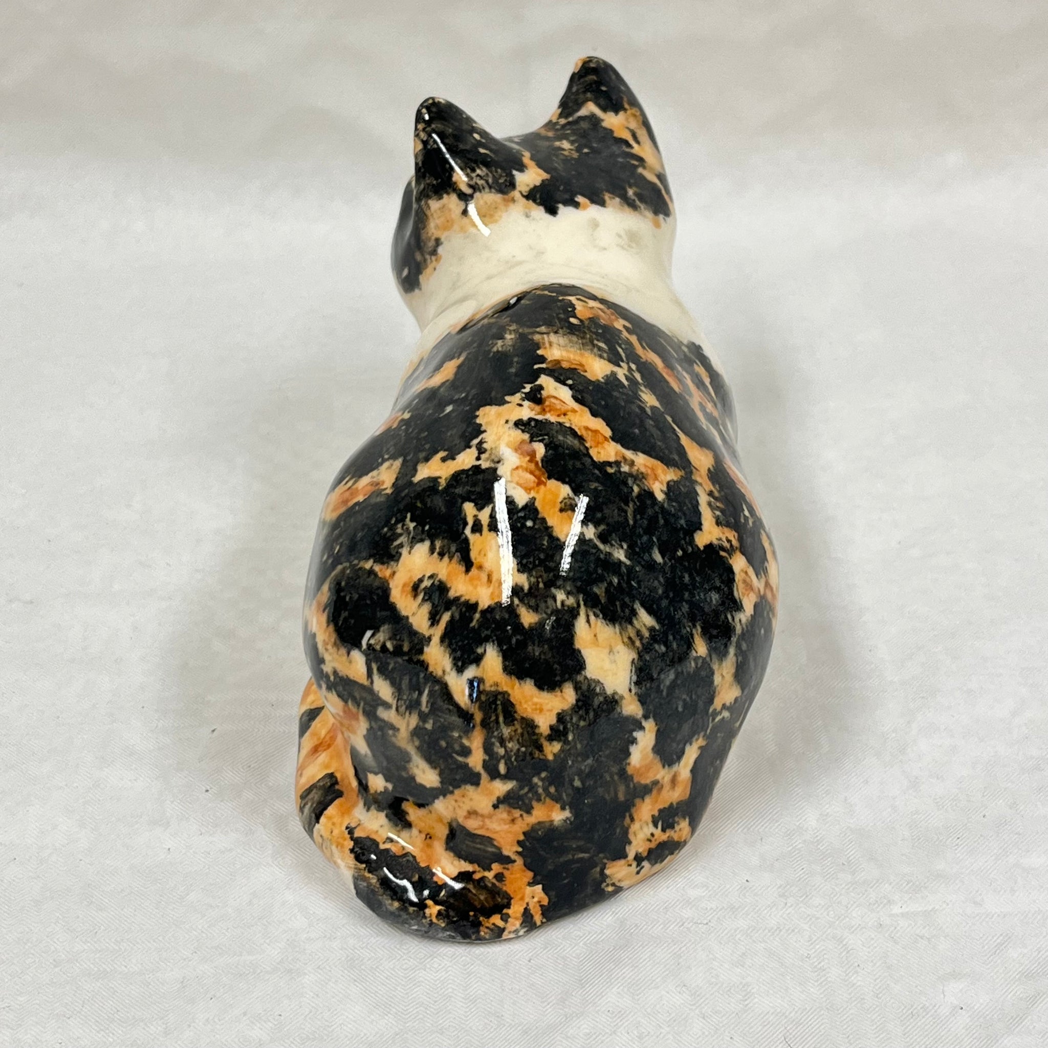 Winstanley Tortie & White Cat Crouching - Size 2