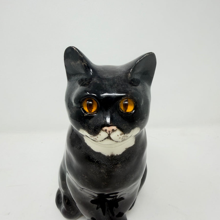 Winstanley Black & White Cat - Size 4