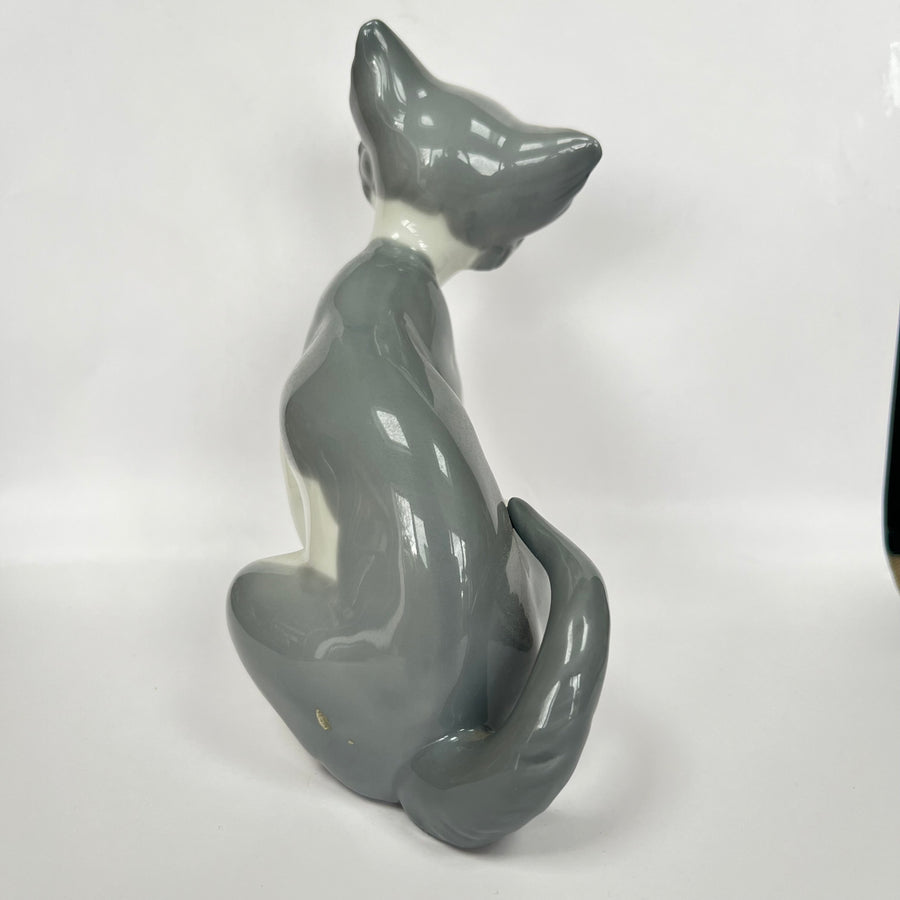 Vintage Lladro Feed Me Porcelain Ornament No. 5113