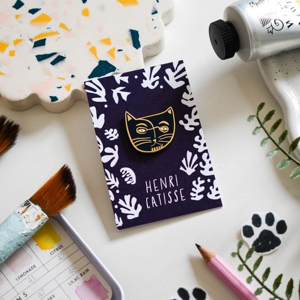 Henri Catisse Cat Artist Pin