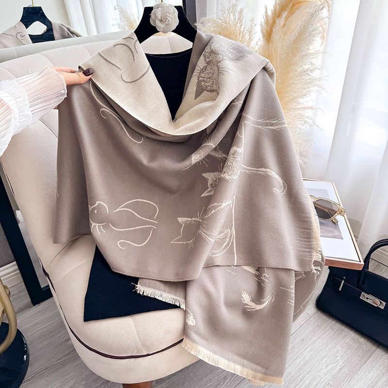 Outline Cats Reversible Warm Shawl