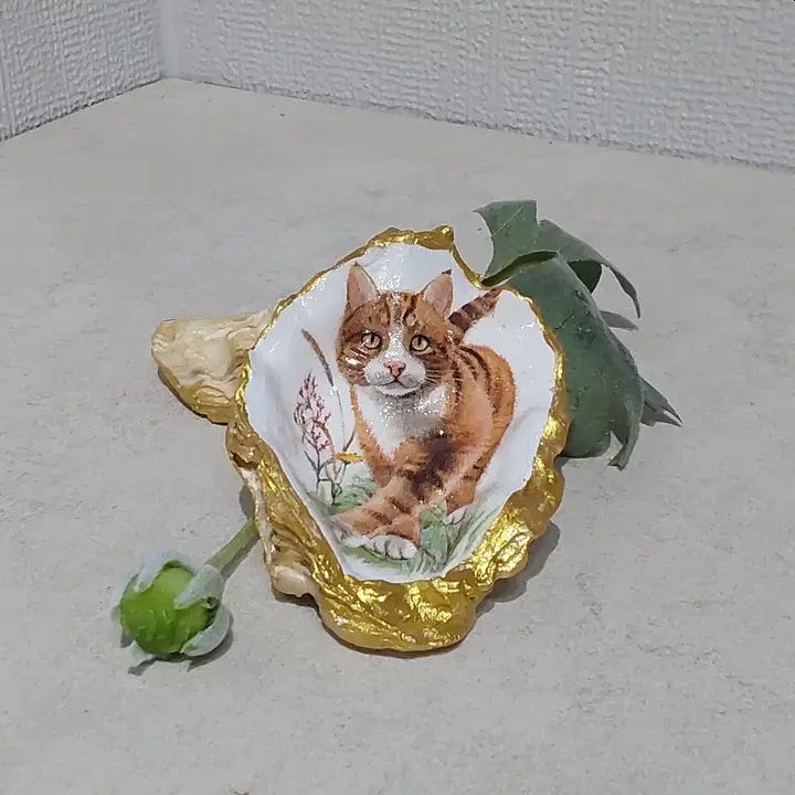 Ginger Tabby Kitten Oyster Shell Trinket Dish