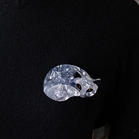 Large Sleeping Cat Brooch