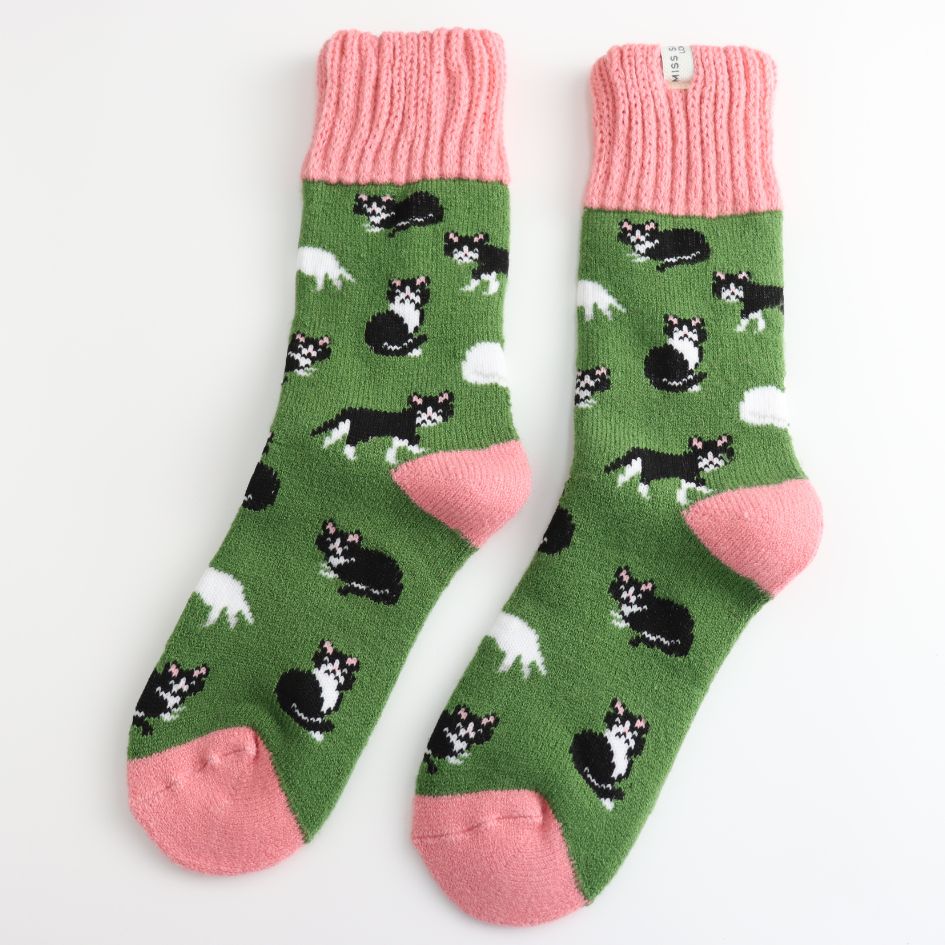 Winter Tuxedo Cat Socks UK 3-7, Green