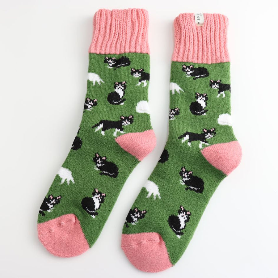 Winter Tuxedo Cat Socks UK 3-7, Green