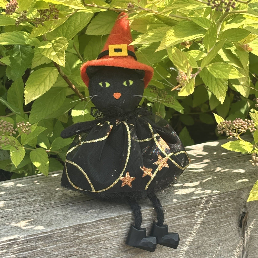 🎁 Cat Witch Hanging Decoration (100% off)