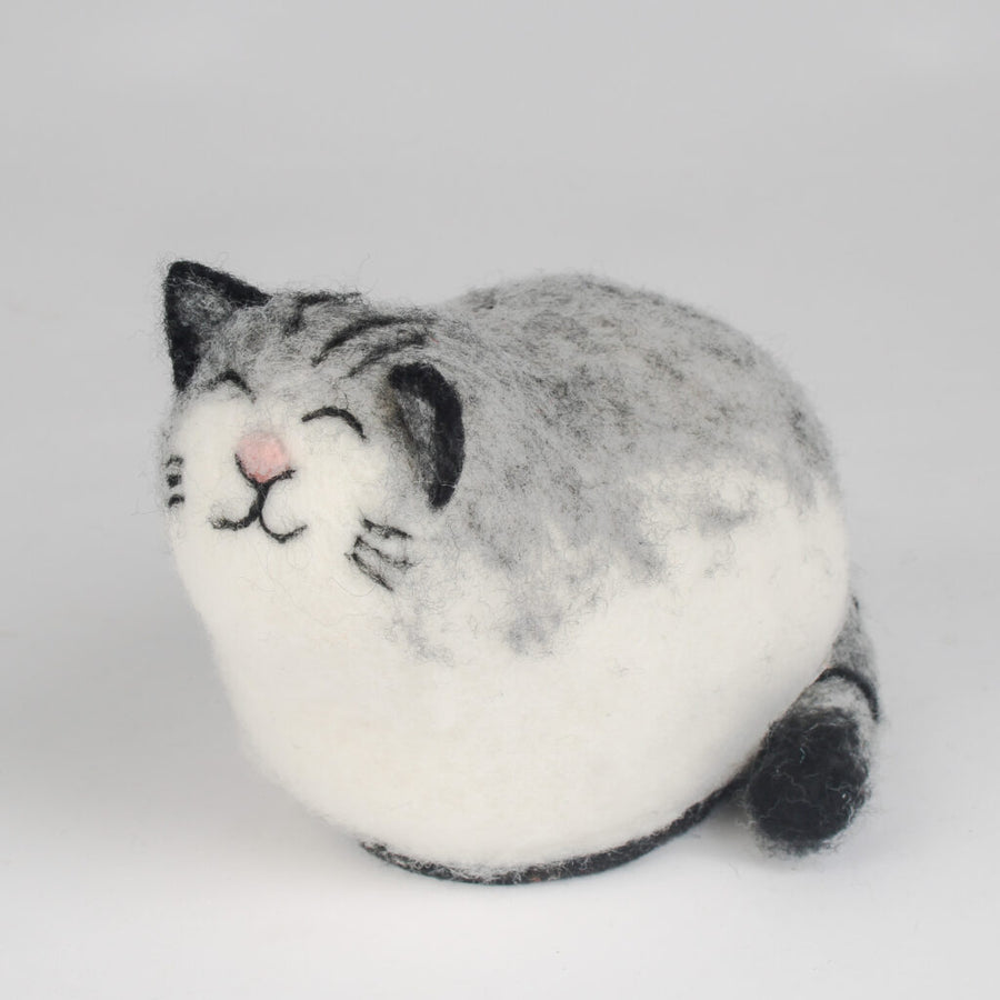 A grey tabby cat shaped felt lamp with a smiling face, battery-powered and portable.