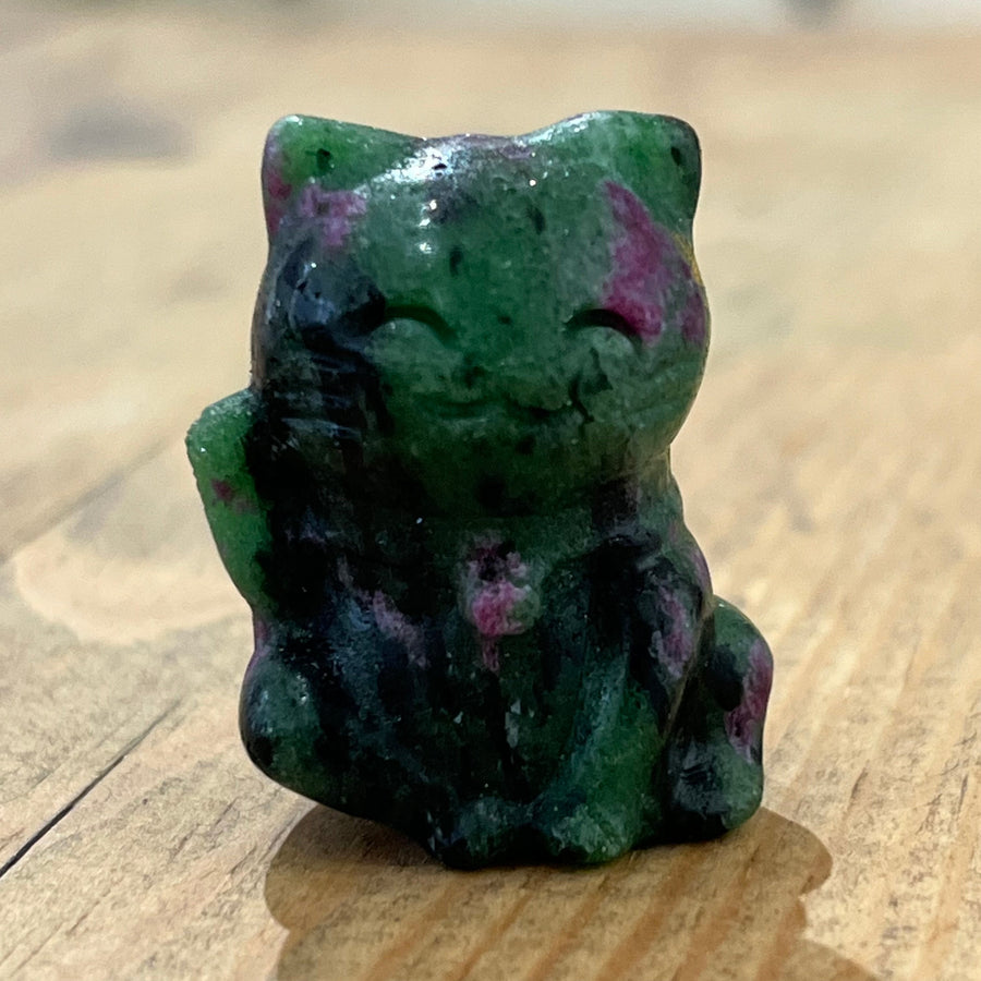Ruby Zoicite Maneki Neko Gemstone Cat