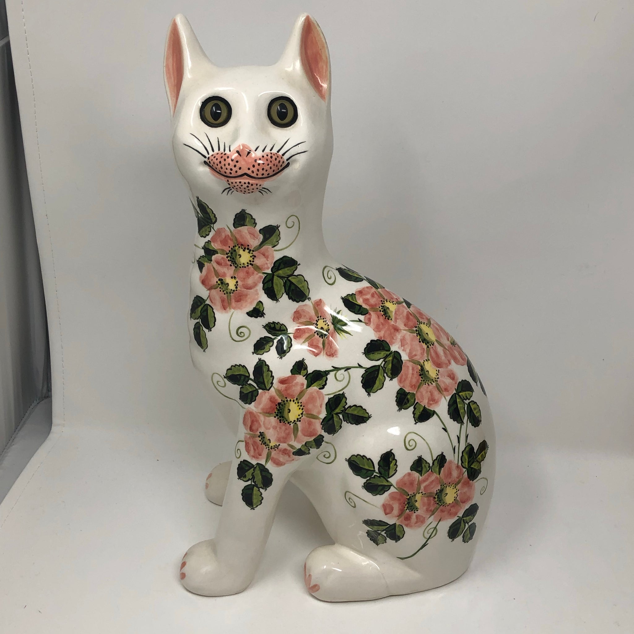 复古 Griselda Hill (Wemyss) Pottery Large Floral RH Cat